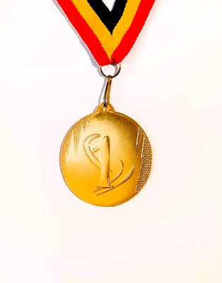 Medalie 1 aur + panglica 1593 фото